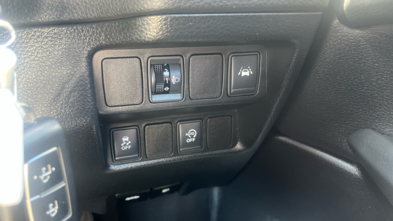 Nissan Qashqai 1.5 dCi Acenta [Smart Vision Pack] 5dr Diesel Hatchback